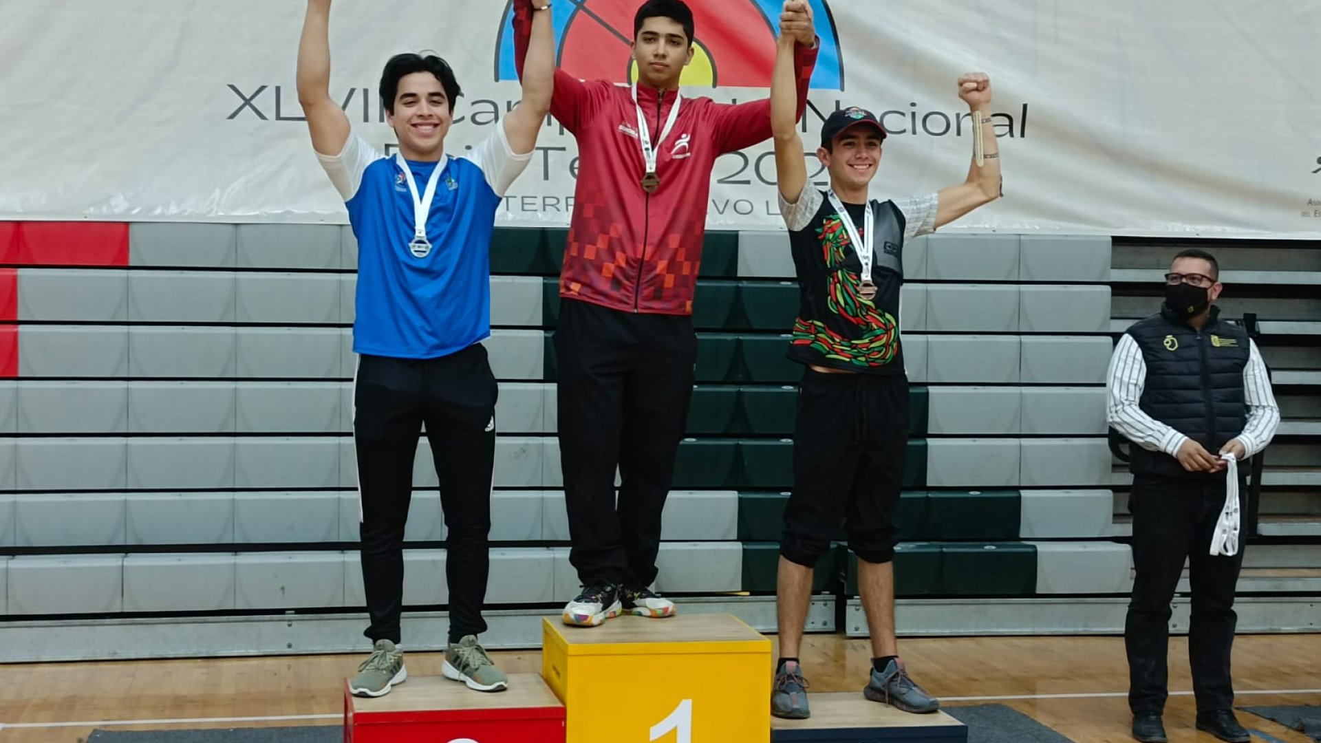 Sonora gana dos medallas en la edición 48 de tiro con arco bajo techo