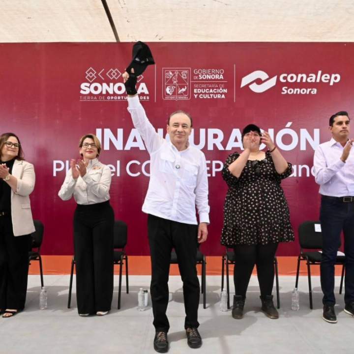 Gobernador Durazo transforma la educación de estudiantes de Cananea con becas y nuevo plantel de Conalep