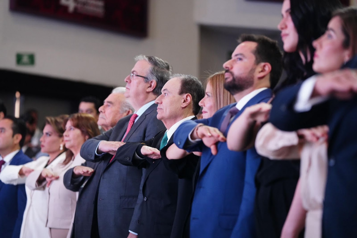 El trabajo, compromiso y liderazgo del gobernador Alfonso Durazo Montaño han consolidado a Sonora como tierra de oportunidades para todas y todos, con grandes proyectos que hoy son una realidad, e inversiones históricas en vivienda, salud, educación e infraestructuras para transformar la vida de miles de familias sonorenses.