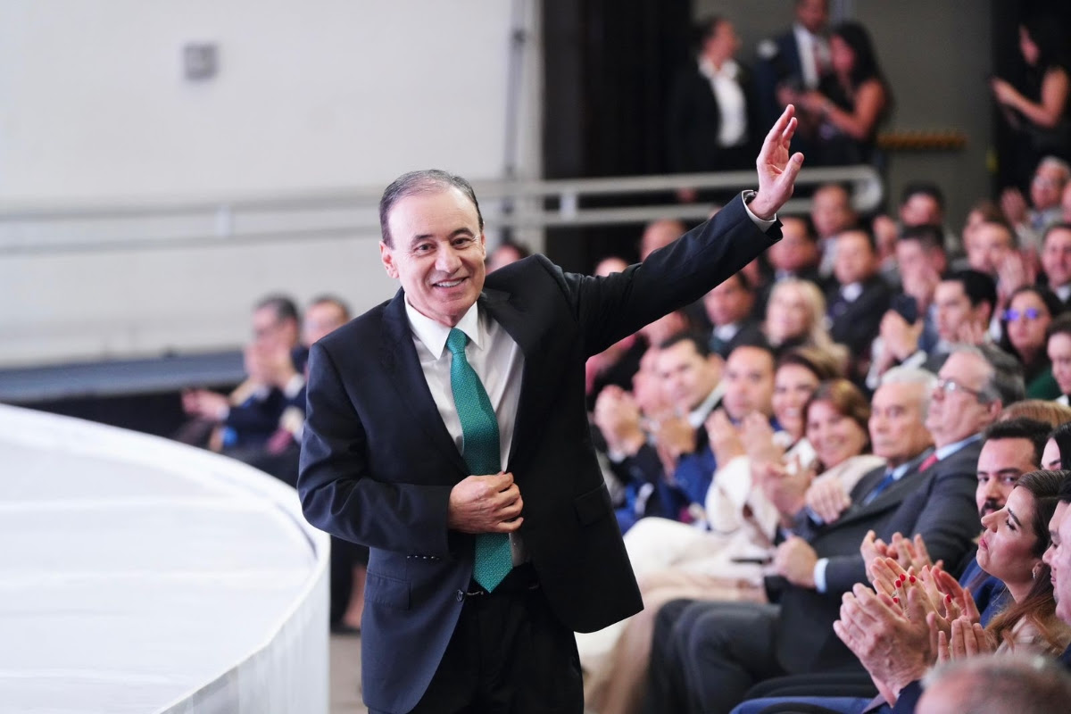 El trabajo, compromiso y liderazgo del gobernador Alfonso Durazo Montaño han consolidado a Sonora como tierra de oportunidades para todas y todos, con grandes proyectos que hoy son una realidad, e inversiones históricas en vivienda, salud, educación e infraestructuras para transformar la vida de miles de familias sonorenses.