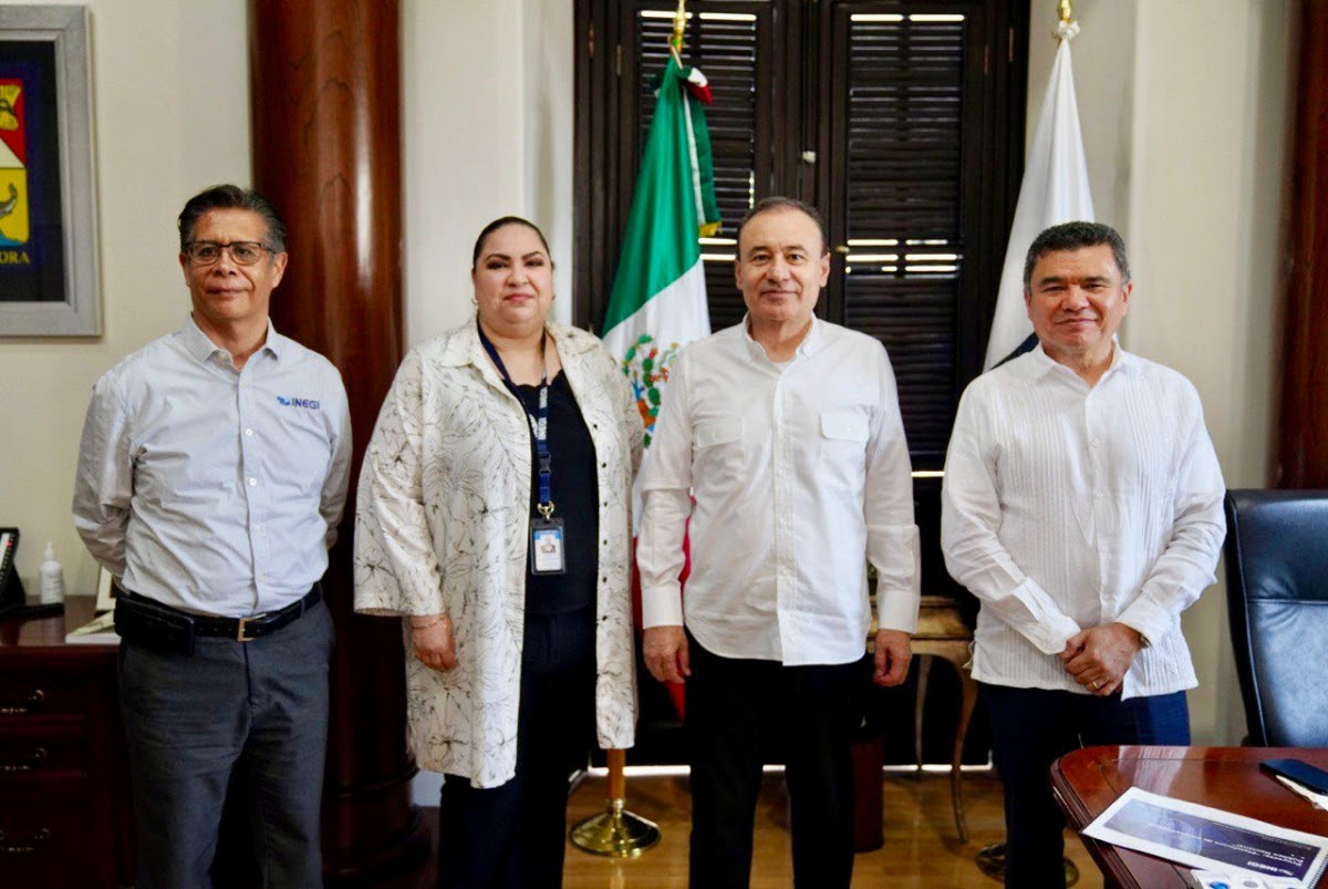La primera herramienta en su tipo en México, que permitirá basar las decisiones de los gobiernos en estadísticas confiables y transparentes, lanzó el gobernador Alfonso Durazo a través del Sistema Estatal de Indicadores de Desarrollo Económico y Competitividad.