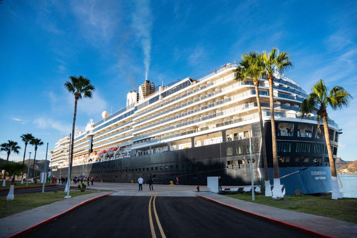 El Puerto de Guaymas se consolida como destino internacional de cruceros por la estrategia del gobernador Alfonso Durazo Montaño, con tres arribos concretados y cuatro más proyectados hacia 2027.