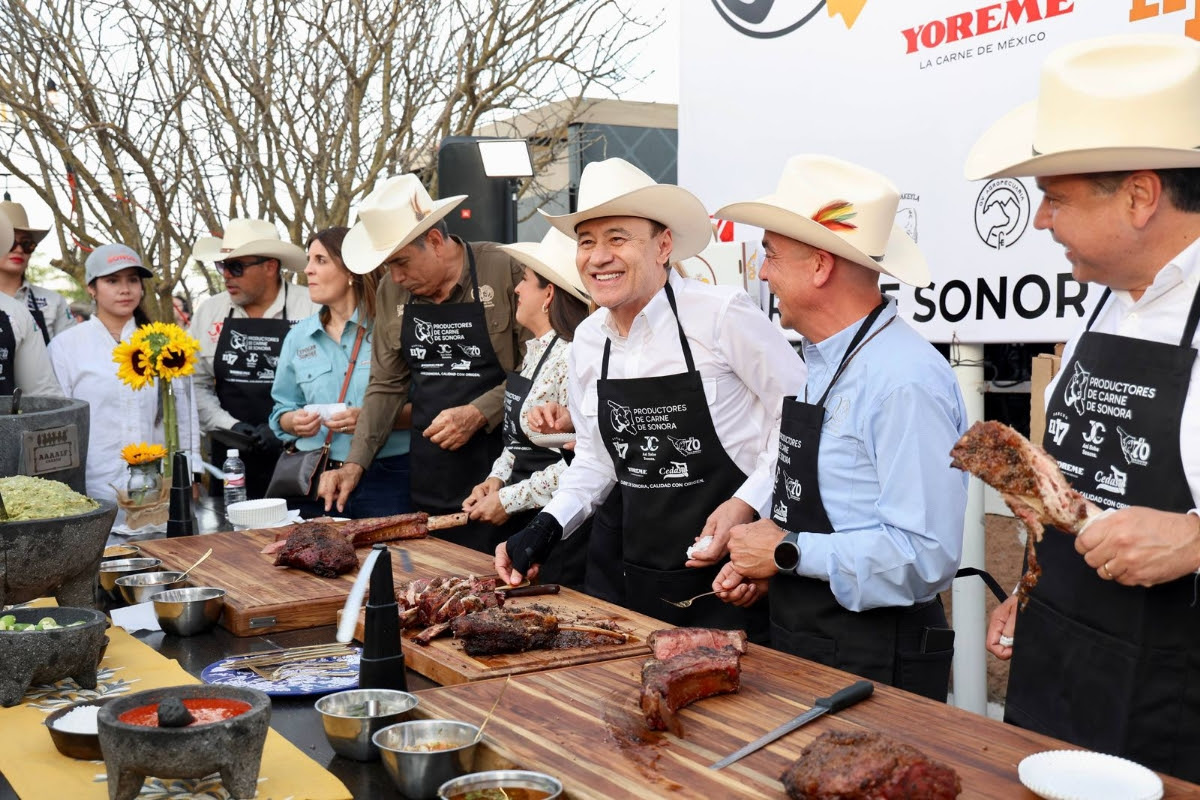 El mandatario dió inicio a las actividades de la ExpoGan Sonora 2026 que se realizará del 22 de abril al 17 de mayo, con conciertos, palenque, teatro del pueblo, atracciones mecánicas, gastronomía y actividades ganaderas para toda la familia.