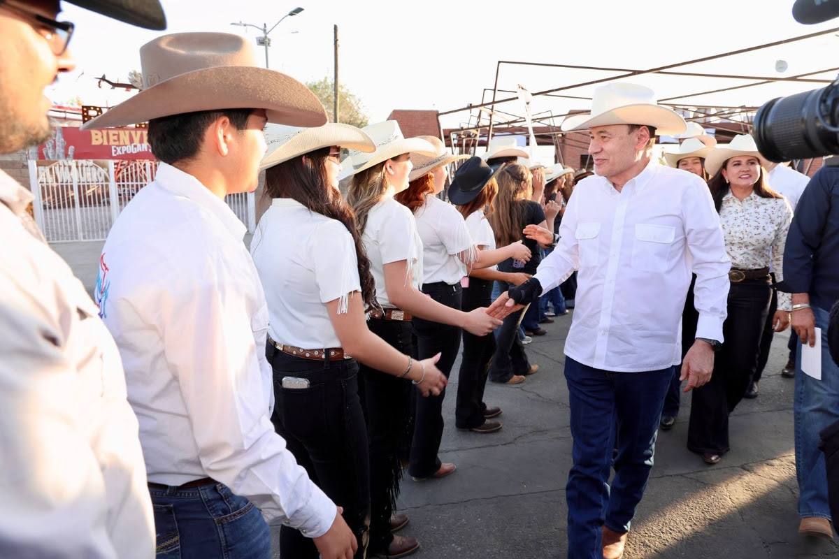 El mandatario dió inicio a las actividades de la ExpoGan Sonora 2026 que se realizará del 22 de abril al 17 de mayo, con conciertos, palenque, teatro del pueblo, atracciones mecánicas, gastronomía y actividades ganaderas para toda la familia.