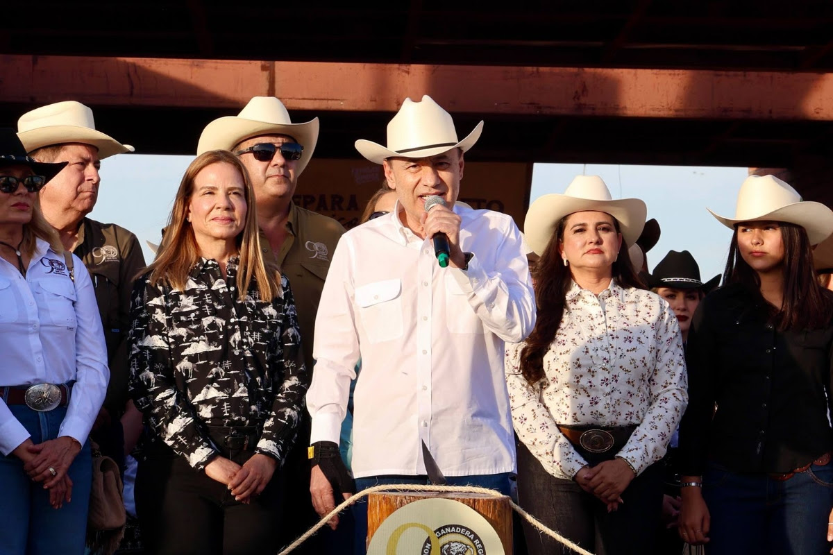 El mandatario dió inicio a las actividades de la ExpoGan Sonora 2026 que se realizará del 22 de abril al 17 de mayo, con conciertos, palenque, teatro del pueblo, atracciones mecánicas, gastronomía y actividades ganaderas para toda la familia.